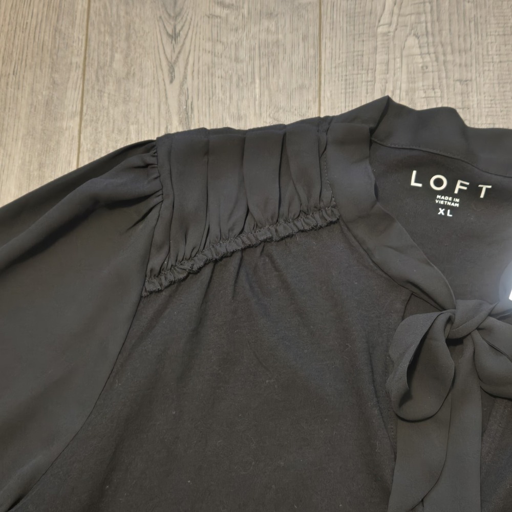 Loft Women Top XL Black Cotton and Chiffon Long Sleeve Tie Neck Lighweigt Blouse - Picture 2 of 5